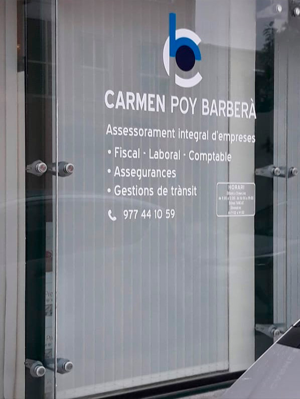 Carmen Poy Barberá fachada de la empresa